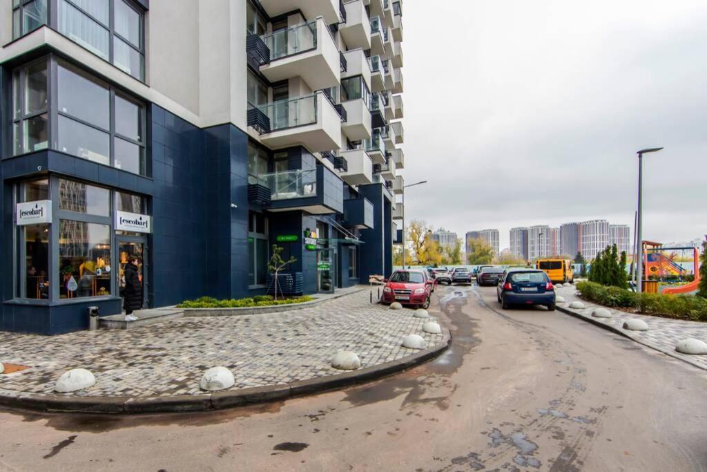 Новые Светлые Апартаменты Метро Славутич Kijev Kültér fotó